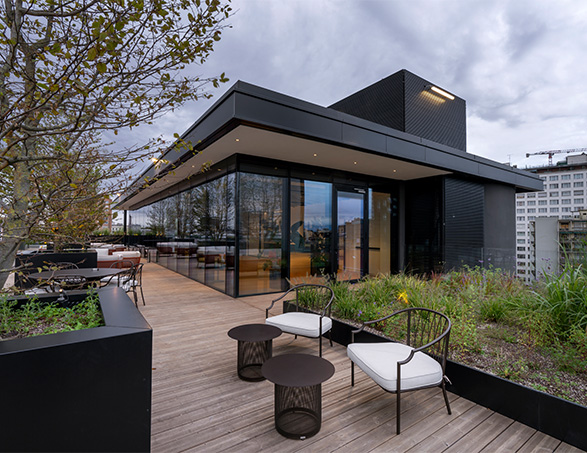 VP19 Milano | Clivet terrazza edificio